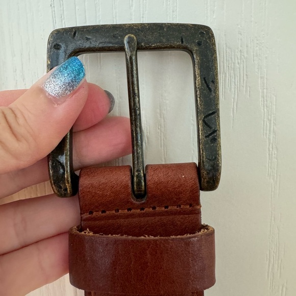 Robert Graham sz42 leather belt - Picture 4 of 7